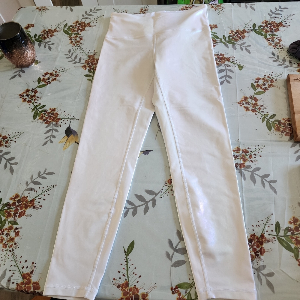 NWOT Zyia unicorn holographic leggings